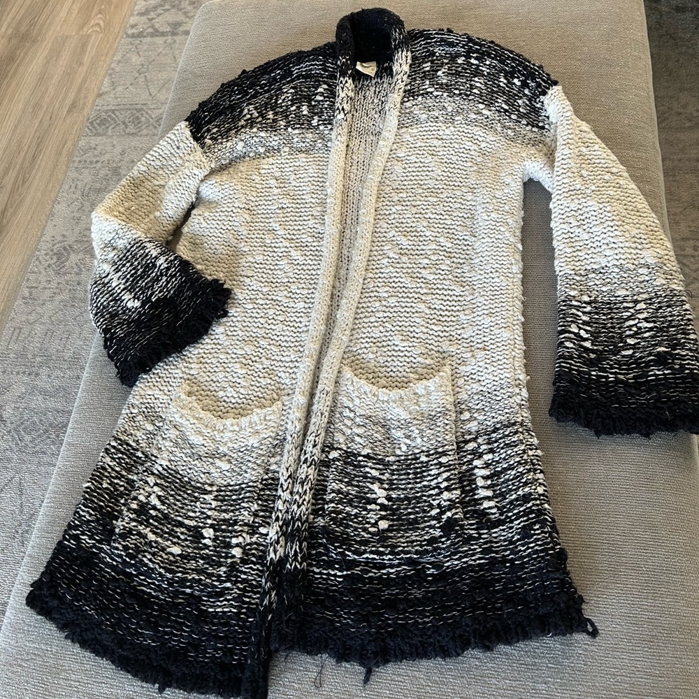 Anthropologie Akemi + kin Cardigan